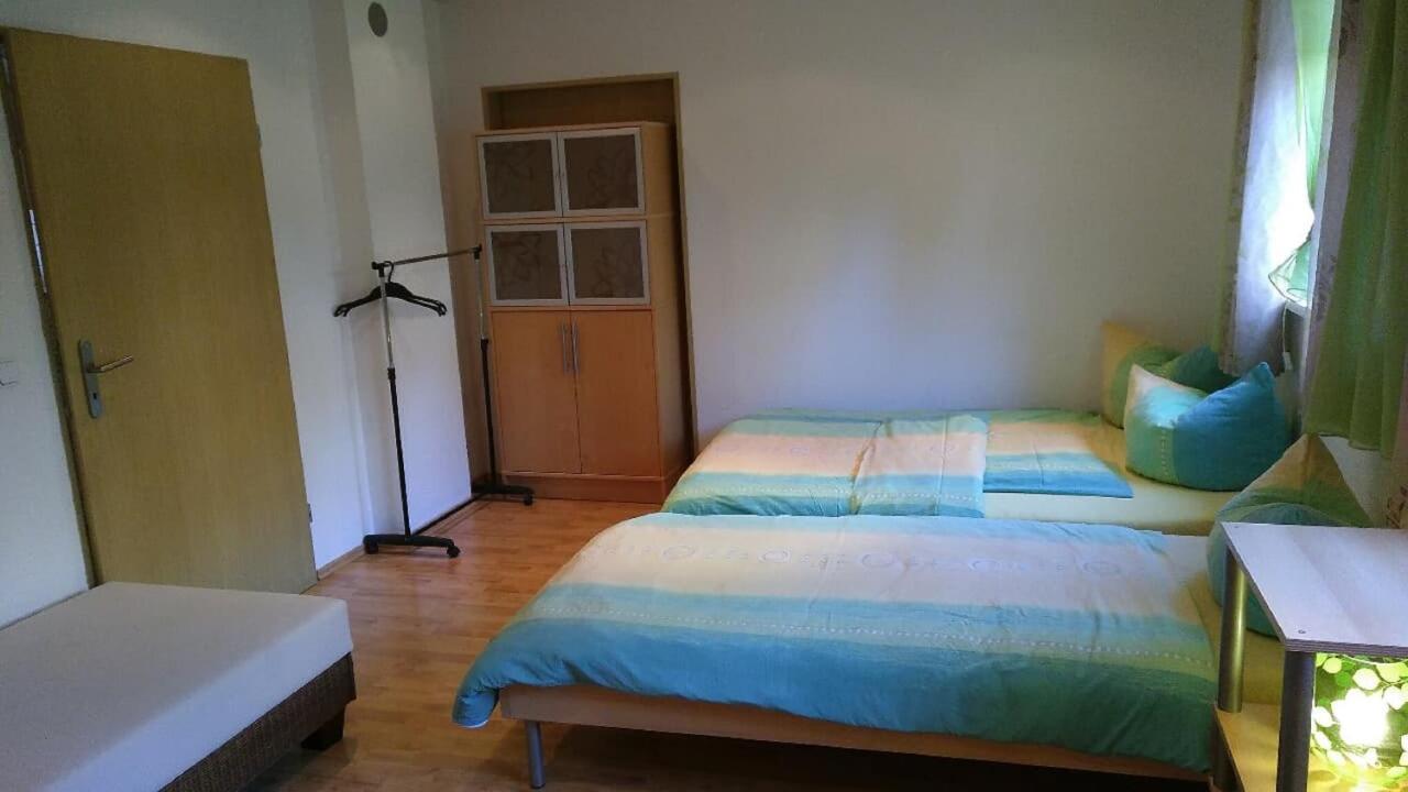 Ferienwohnung Steinwald Auslaeufer Mit Blick Auf Koesseine Waldershof Екстериор снимка